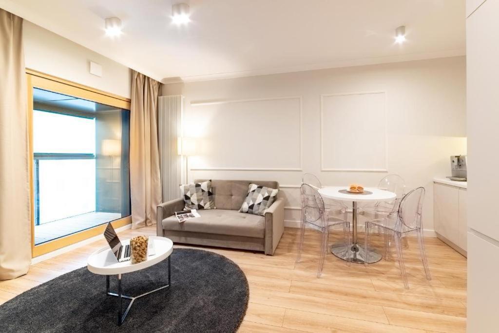 Mennica Residence Luxury Location Varşova Dış mekan fotoğraf
